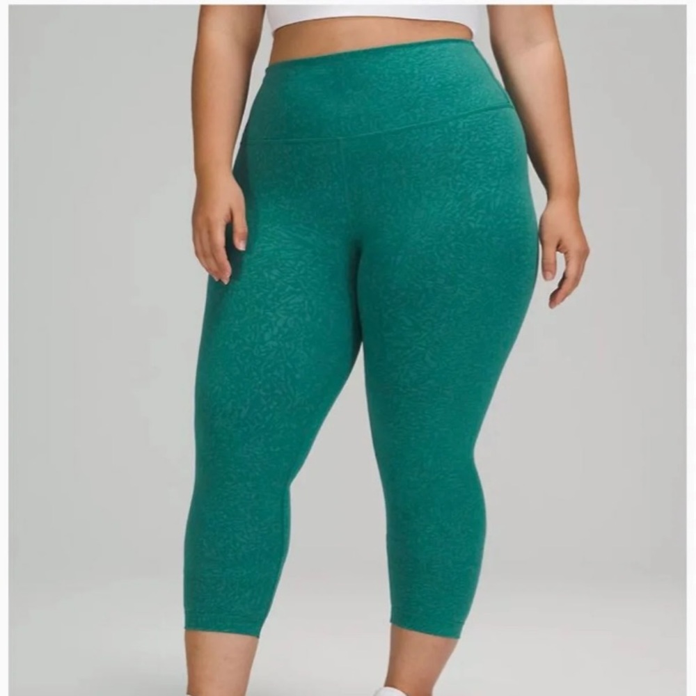 Wunder Train High-Rise Crop 23"